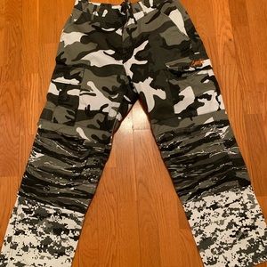 Gnarcotic Camo Cargo Pants
